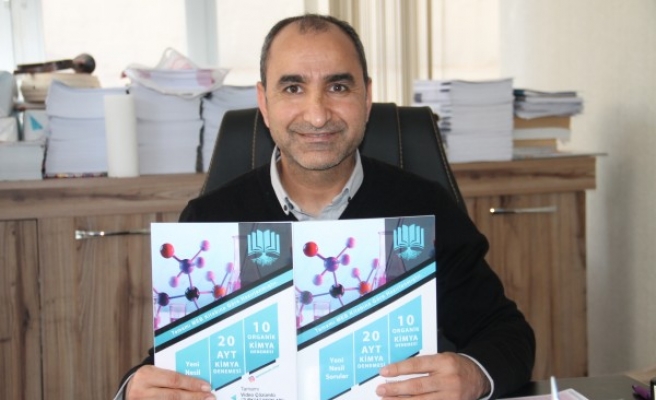 Kimya öğretmeninden örnek davranış