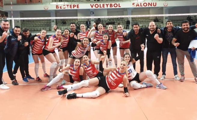 Viranşehir Belediyesi Kadın Voleybol Takım, finallere çıkmaya hak kazandı