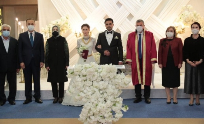 Şanlıurfalı vekilin kızı dünya evine girdi