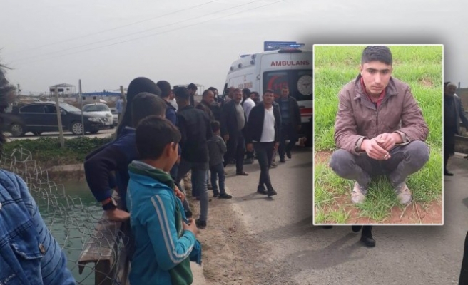 Kamyonetin çarptığı genç hayatını kaybetti