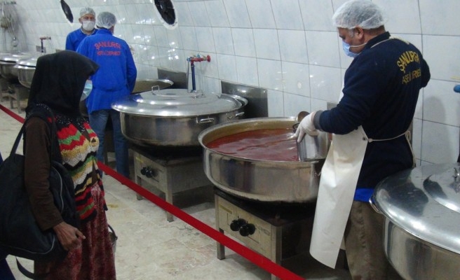 Şanlıurfa'da kazanlar kaynamaya başladı