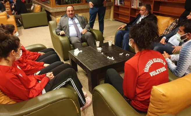 Ekinci’den filenin sultanlarına moral ziyareti