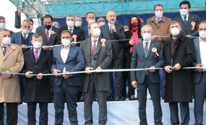 Karaköprü Köprülü Kavşağı törenle açıldı