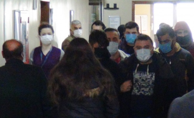 Şanlıurfa'da aranan şüphelilere operasyon: 5 gözaltı