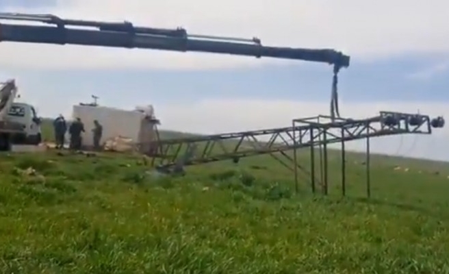 Siverek’te çiftçinin elektriği kesildi