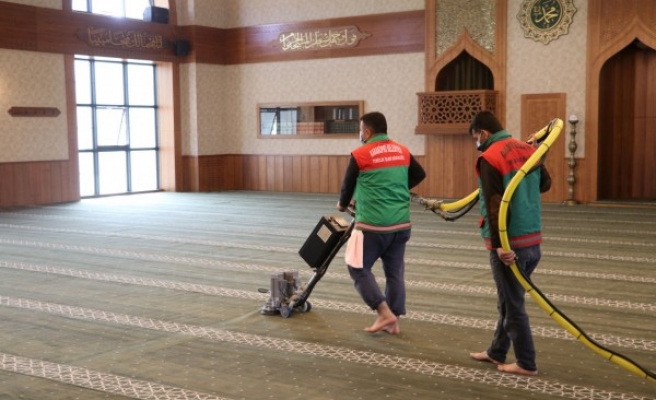 Karaköprü’de camiler 11 ayın sultanına hazırlanıyor