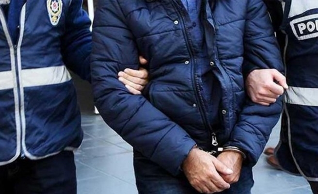 Urfa'da sokak satıcılarına operasyon: 4 gözaltı