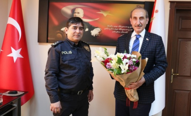 Yalçınkaya’dan polislere anlamlı ziyaret