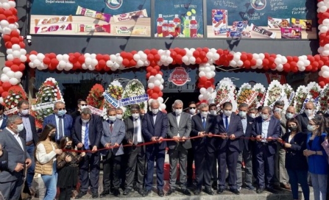 Yeni istihdam alanı! Ünlü markanın mağazası açıldı