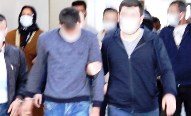 Şanlıurfa'da aranan şüphelilere operasyon: 12 gözaltı