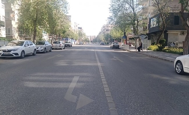 Şanlıurfa'da cadde ve sokaklar sessizliğe büründü