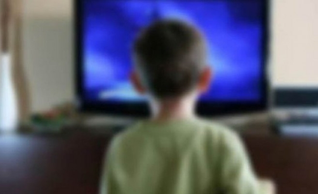 Üzerine televizyon düşen çocuk hayatını kaybetti