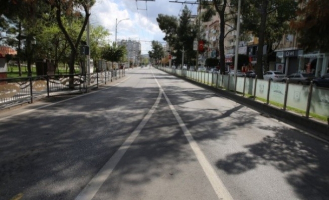 82 saatlik yasak başladı