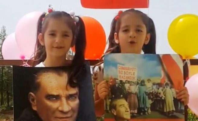 Şanlıurfalı ikizler, bayramlarını kutladı