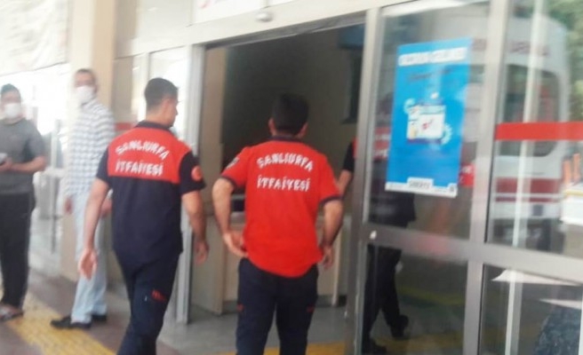 Yemek yaparken yaralandı