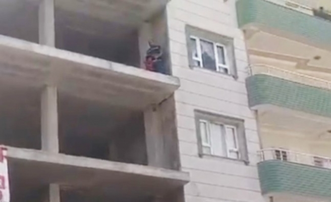 Çocuğuyla beraber intihara kalkıştı!