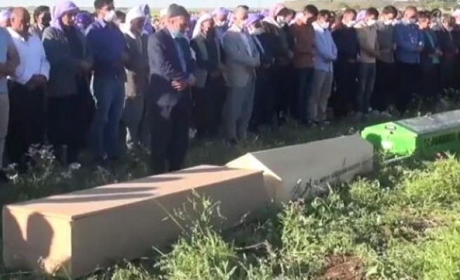 Urfalı mevsimlik işçi 3 çocuk yan yana gömüldü!