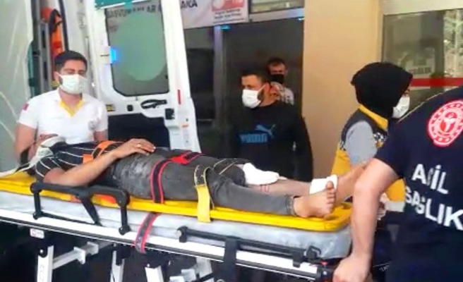 Karaköprü’de motosiklet devrildi: 1 yaralı