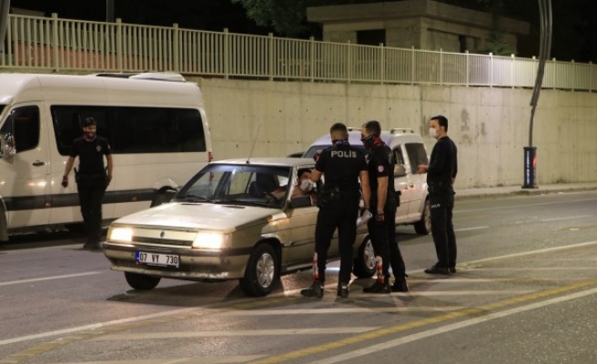 Şanlıurfa'da yasaklara uymayanlara ceza yağdı!