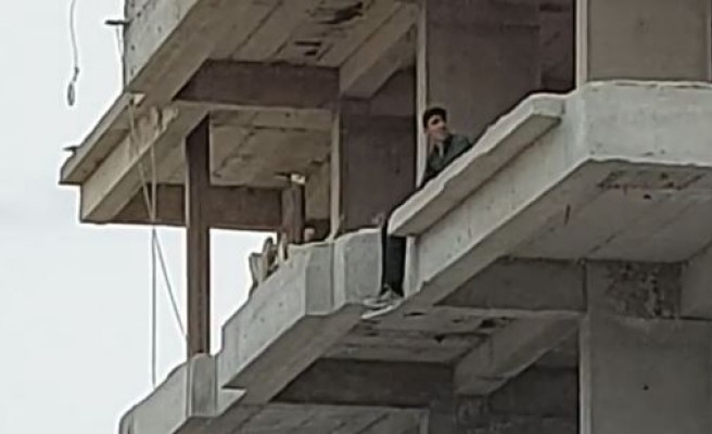 Şanlıurfa'da inşaatta tehlikeli çalışma