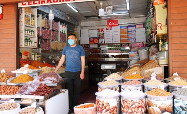 Yasaktan muaflar ama müşteri yok