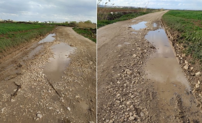 Yamaçaltı Mahallesi'nin yol sorunu çözülmeyi bekliyor