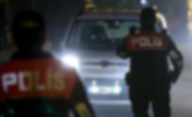 Durdurulan araçta 2 pompalı tüfek bulundu