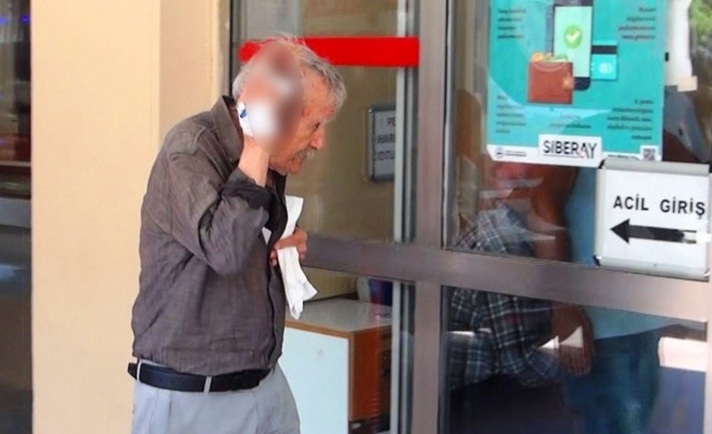 Şanlıurfa'da yolda yürüyen yaşlı adamı dövdüler