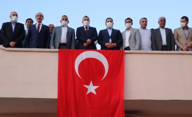 Şanlıurfa'da başkanlar 19 Mayıs için balkonda...
