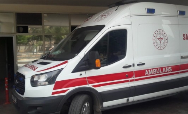 Şanlıurfa'da  otomobiller çarpıştı: 8 yaralı