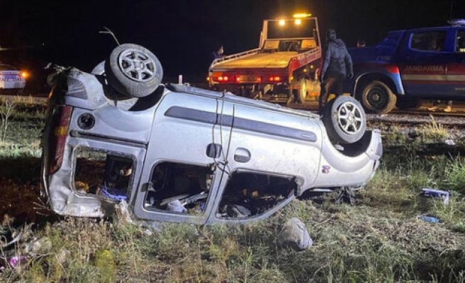 Şanlıurfalı aile trafik kazası geçirdi: 2 ölü