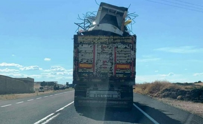 Şanlıurfa’da tehlikeli yolculuk