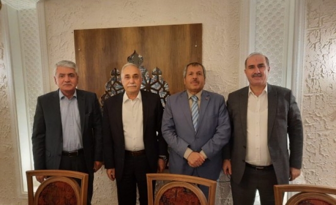 Fakıbaba ile eski mesai arkadaşlarının kırgınlığı sona erdi