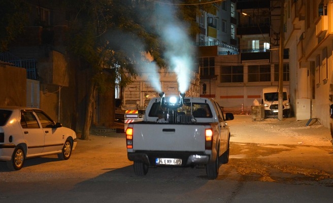 Siverek’te haşereyle mücadele sürüyor