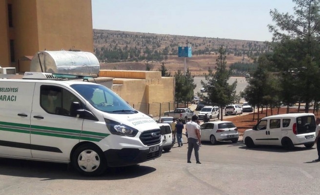 Silahlı kavgada ölen baba ile oğlu toprağa verildi