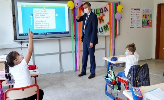 Bakan duyurdu! Okullar açılıyor