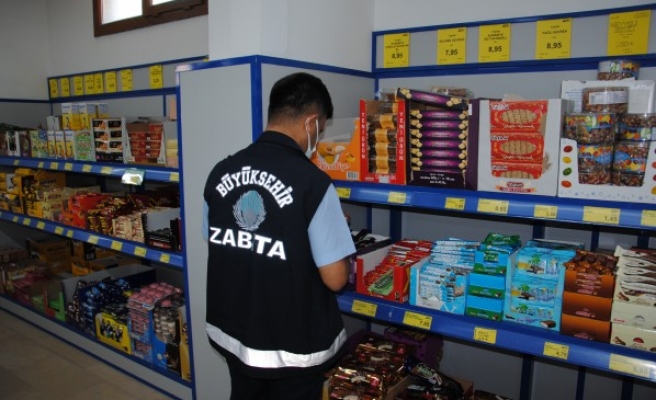 Şanlıurfa'da zabıta ekiplerinden market denetimi