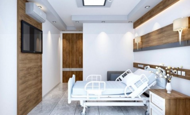 Şifa buldukları hastaneyi özel hastane gibi donatıyor