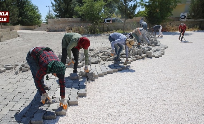 Haliliye'de sökülen parke taşları yeniden değerlendiriliyor