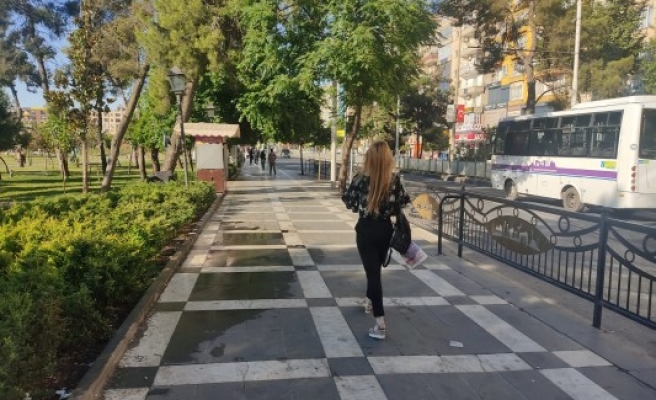 Şanlıurfa'da kısıtlamaya rağmen hareketlilik yaşandı