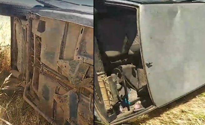 Suruç’ta otomobil şarampole devrildi