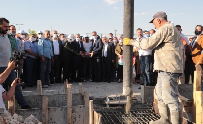 Eyyübiye'de çifte temel atma