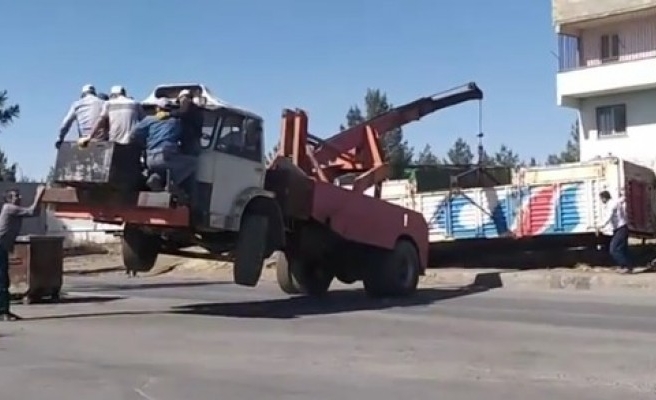 Kazaya davetiye çıkarttılar