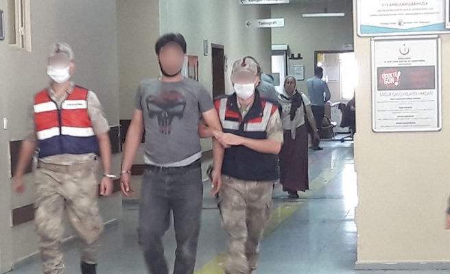 Sınırdan kaçmaya çalışırken suçüstü yakalandı