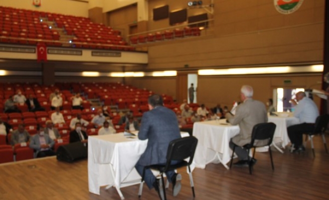 Büyükşehir Meclisi'nde 'Gri Pasaport' tartışması