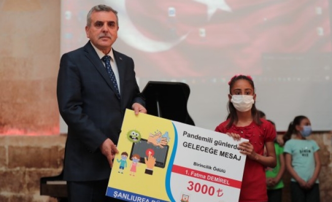 Online yarışmalarda dereceye girenler ödüllerine kavuştu