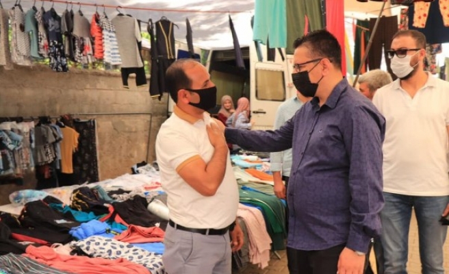 Albayrak, esnaf ve vatandaşlarla buluştu