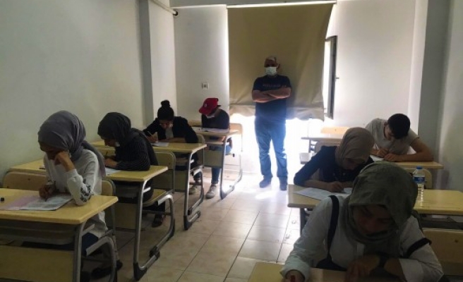 Siverekli gençler sınavlara hazırlanıyor