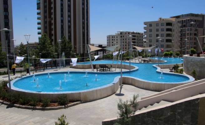 Karaköprü’de 7 bin metrekarelik modern park hizmete sunuldu