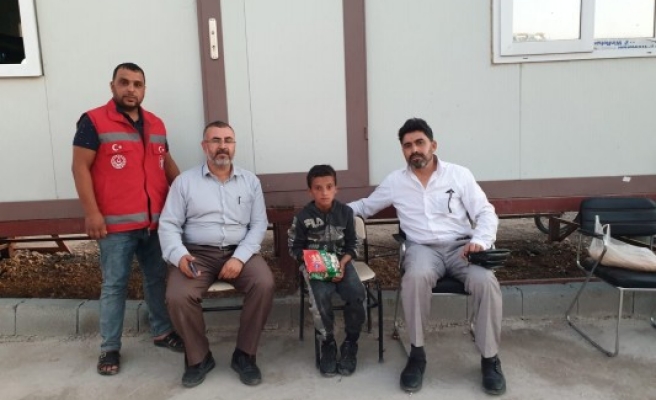 Suriye'de terk edildi, Urfa Valisi sayesinde annesine kavuştu